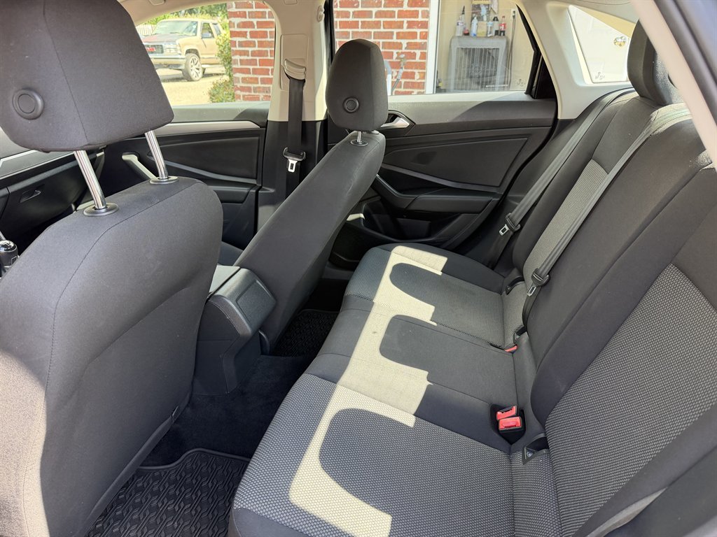2020 Volkswagen Jetta - $10,995