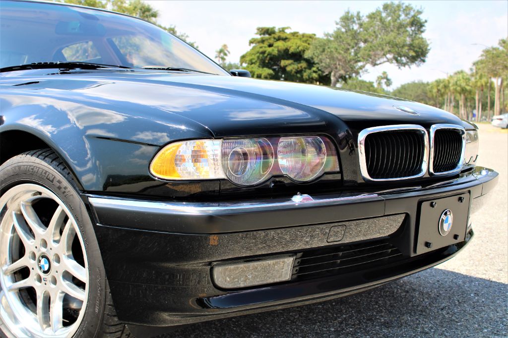 2001 BMW 7-Series 740i photo