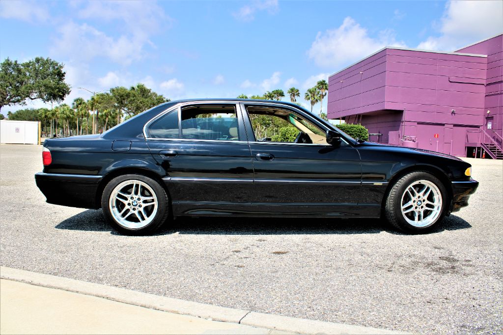 2001 BMW 7-Series 740i photo