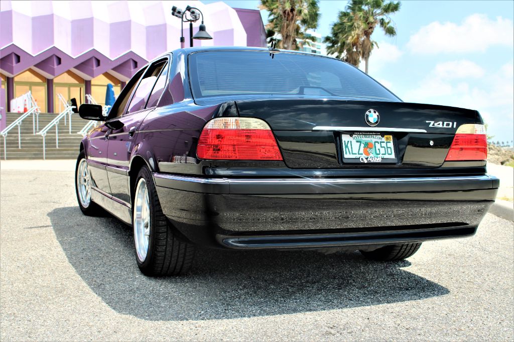 2001 BMW 7-Series 740i photo