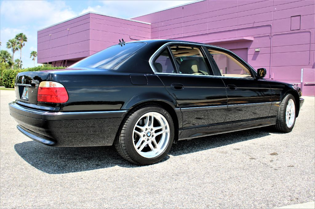 2001 BMW 7-Series 740i photo