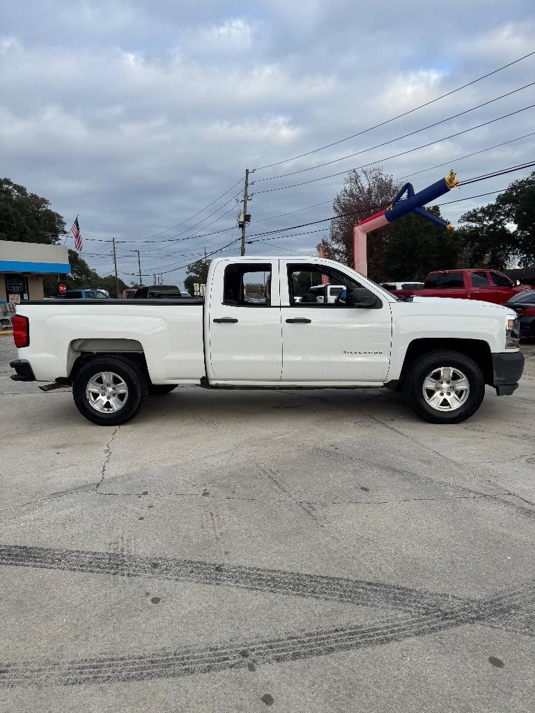 2017 Chevrolet Silverado - $19,950