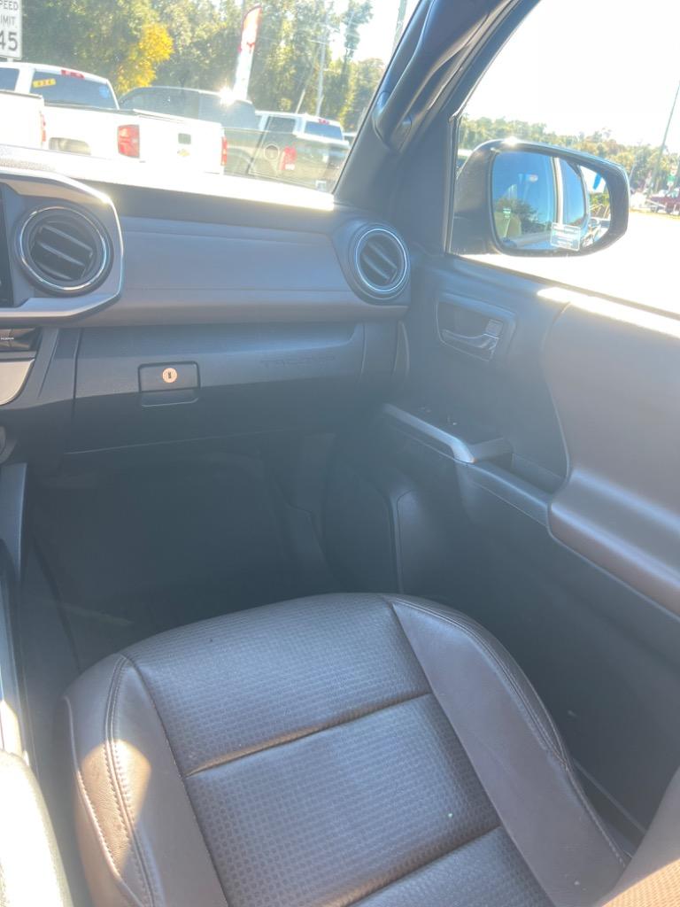 2016 Toyota Tacoma Limited photo