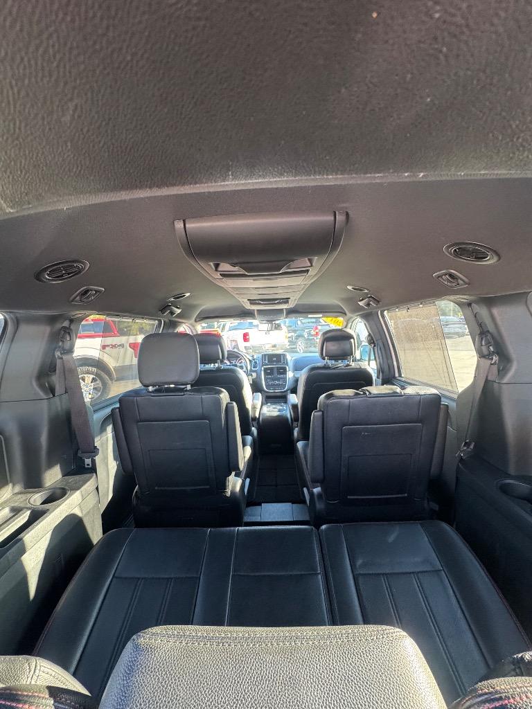 2019 Dodge Grand Caravan - $13,750