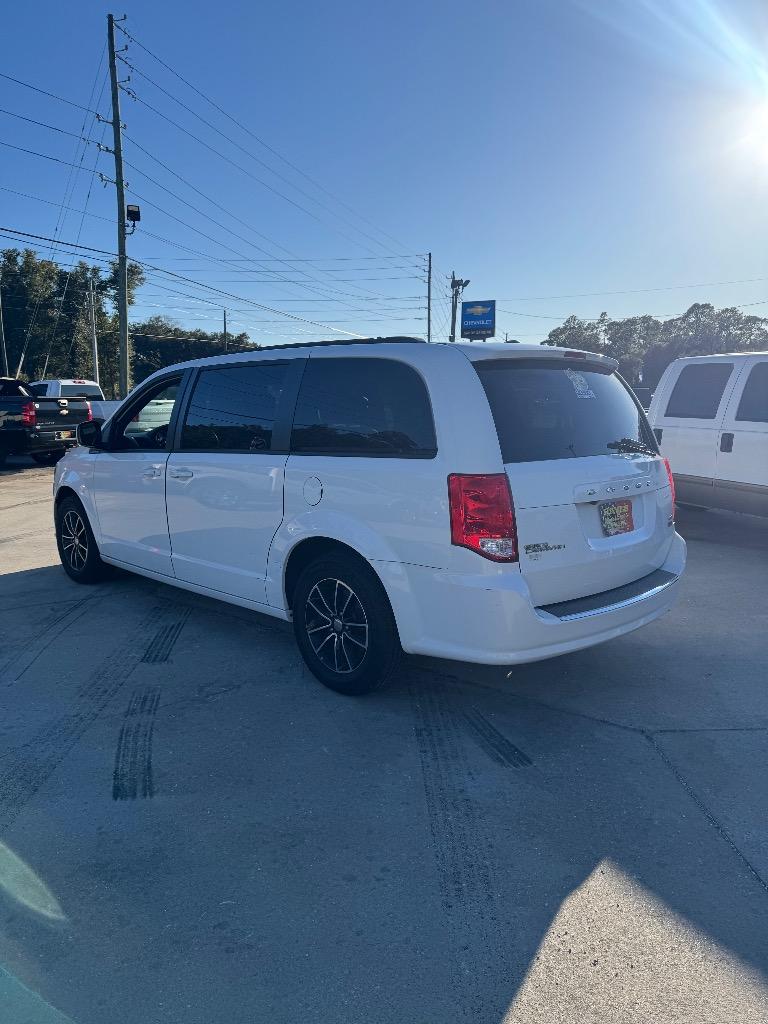 2019 Dodge Grand Caravan - $13,750