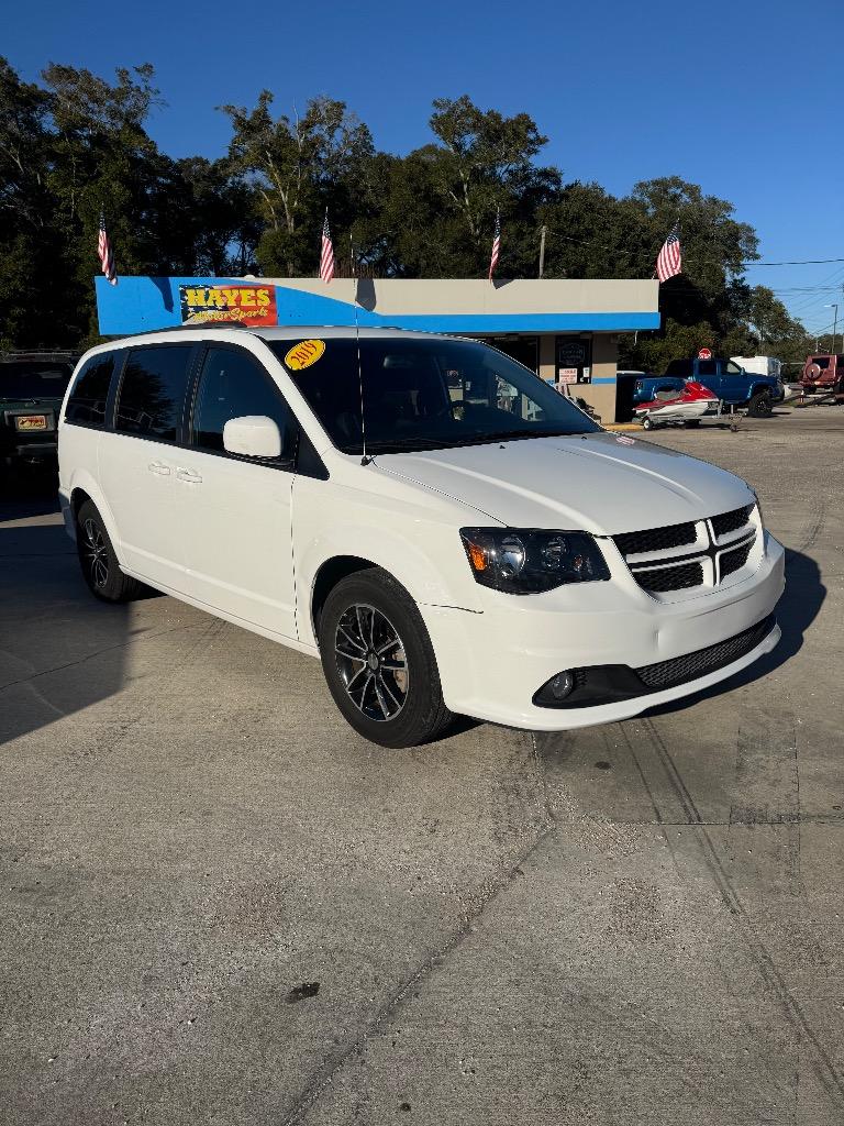 2019 Dodge Grand Caravan - $13,750