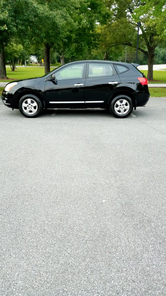 2013 Nissan Rogue S photo