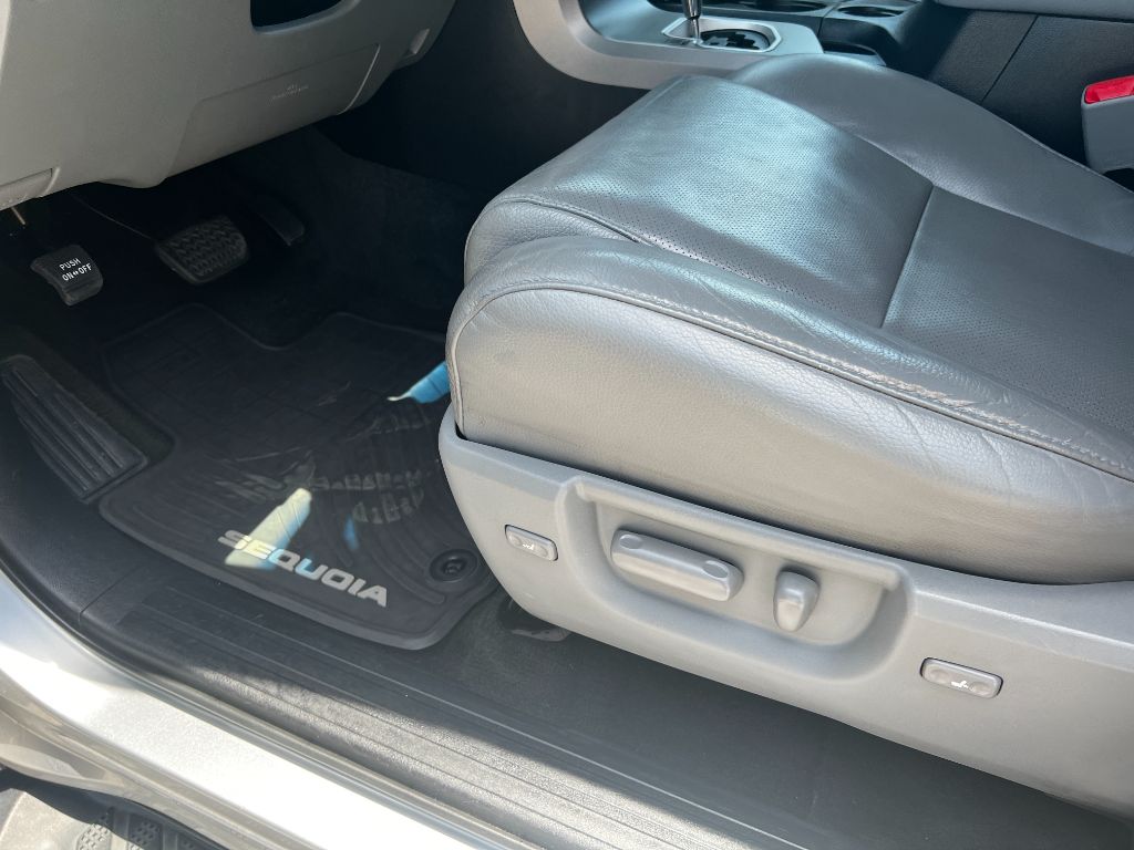2014 Toyota Sequoia - $32,995