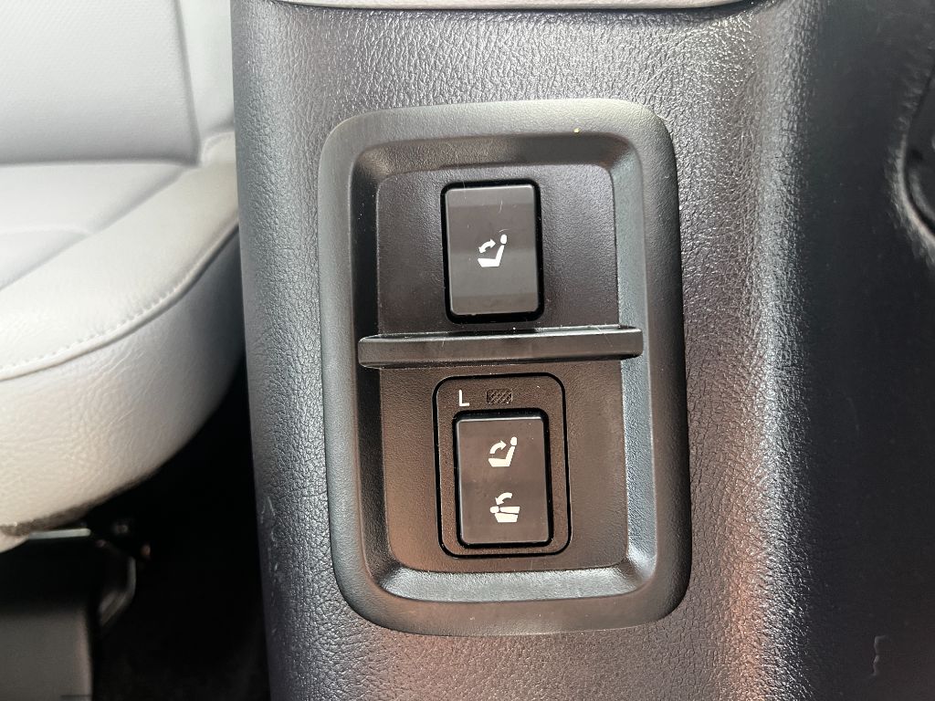 2014 Toyota Sequoia - $32,995