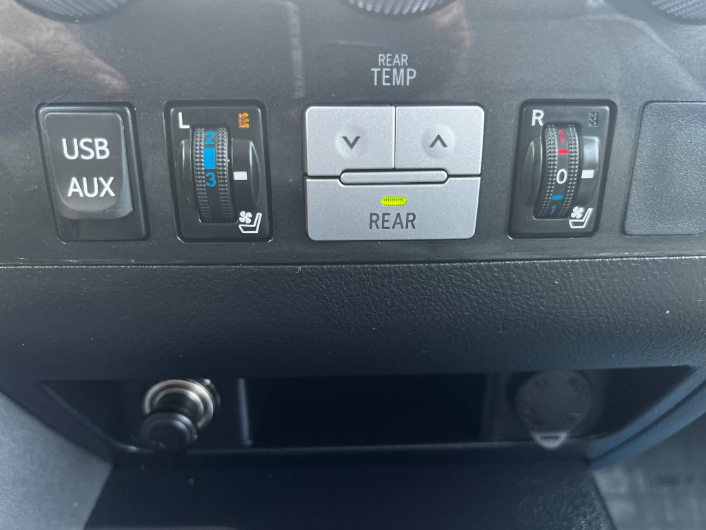 2014 Toyota Sequoia - $32,995