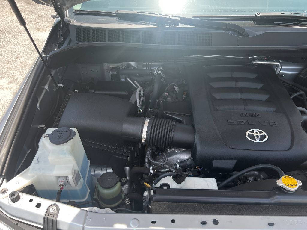 2014 Toyota Sequoia - $32,995