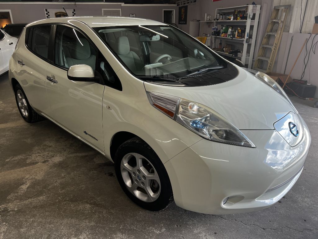 2012 Nissan LEAF SV photo