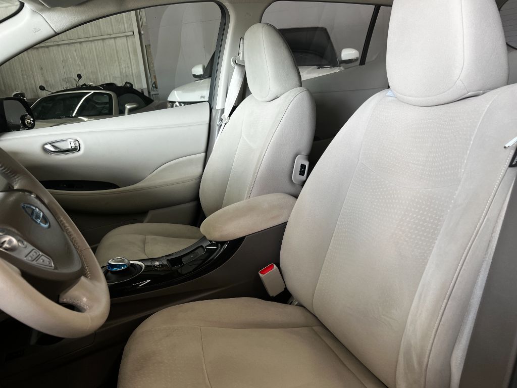 2012 Nissan LEAF - $13,995