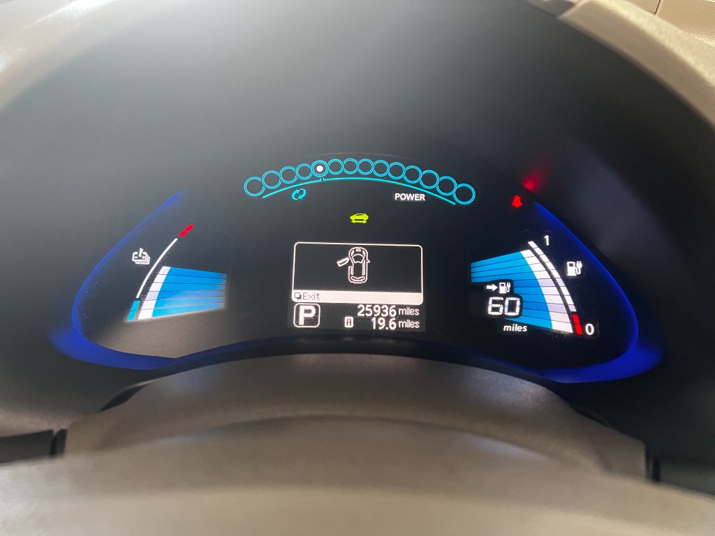 2012 Nissan LEAF - $13,995