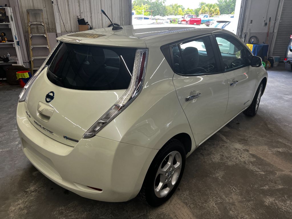 2012 Nissan LEAF SV photo