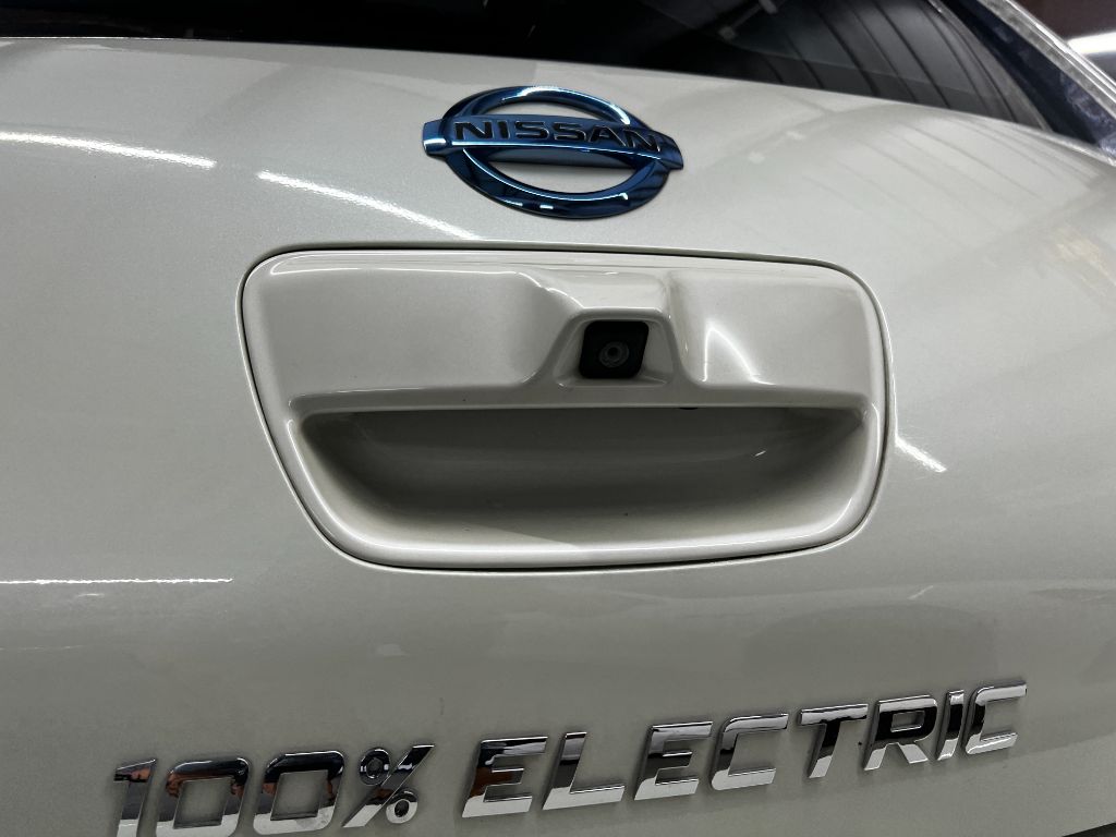 2012 Nissan LEAF - $13,995
