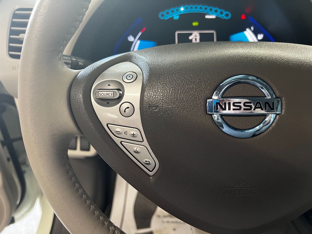 2012 Nissan LEAF - $13,995