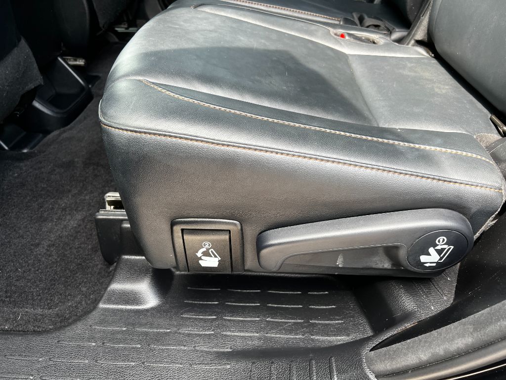 2017 Toyota Highlander - $26,495