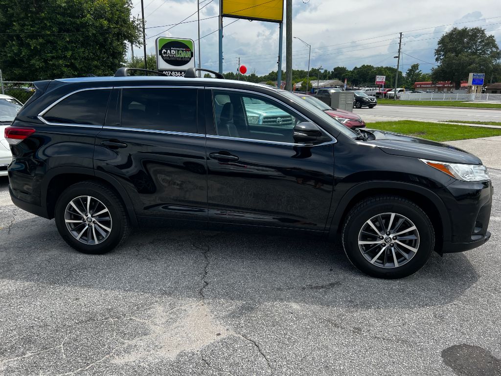2017 Toyota Highlander - $26,495