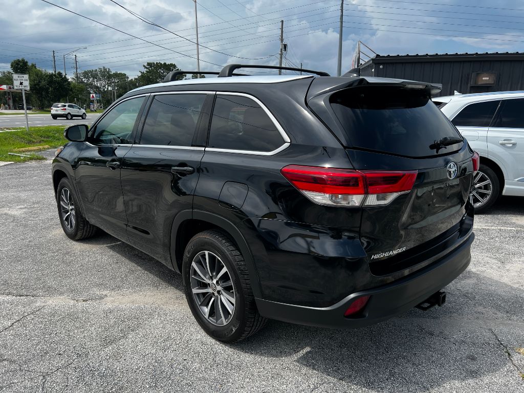 2017 Toyota Highlander - $26,495