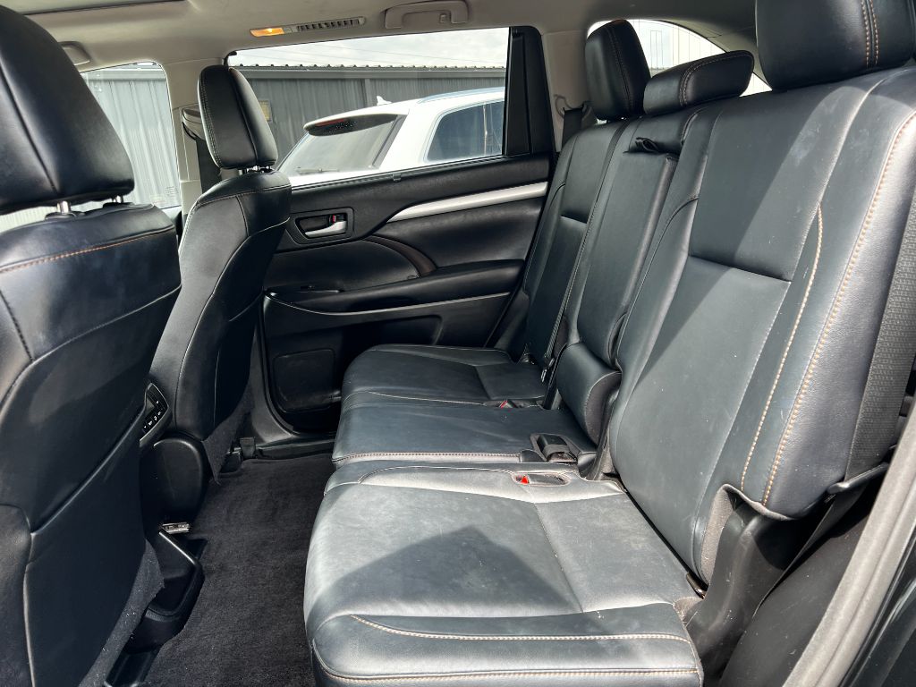 2017 Toyota Highlander - $26,495