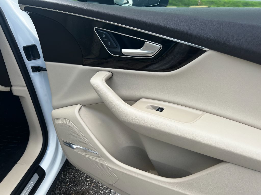 2018 Audi Q7 - $48,500