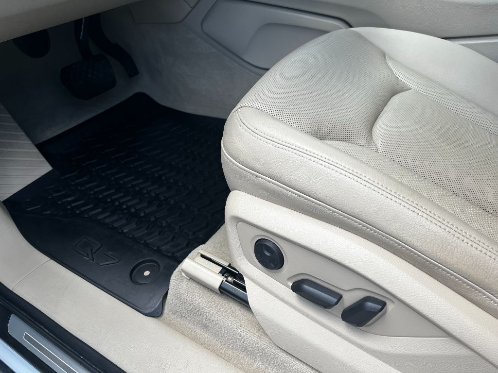 2018 Audi Q7 - $48,500