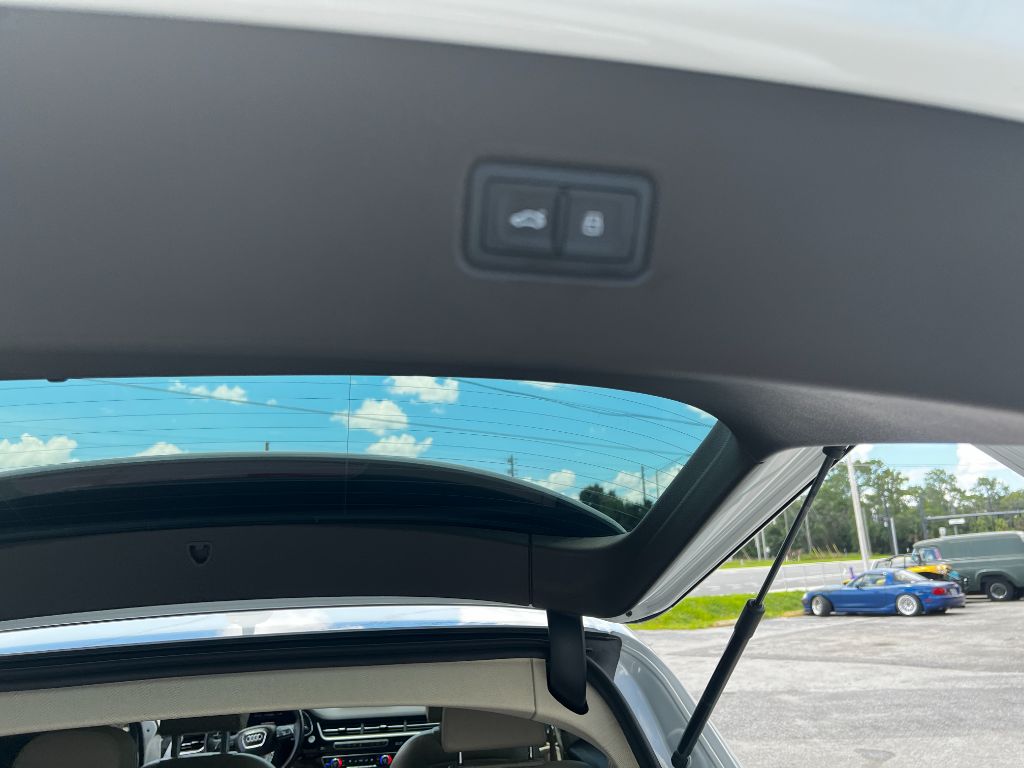 2018 Audi Q7 - $48,500