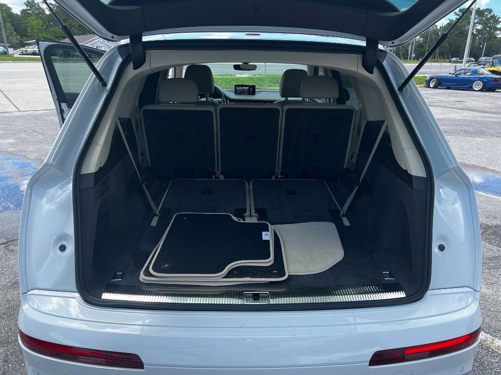 2018 Audi Q7 - $48,500