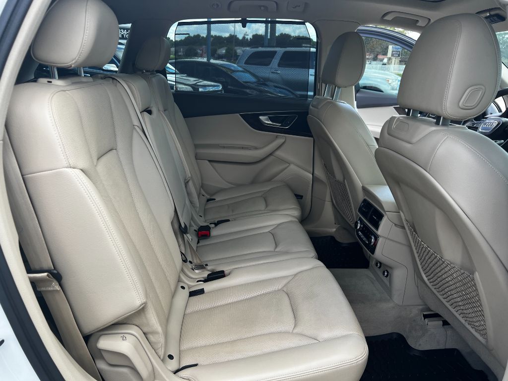 2018 Audi Q7 - $48,500