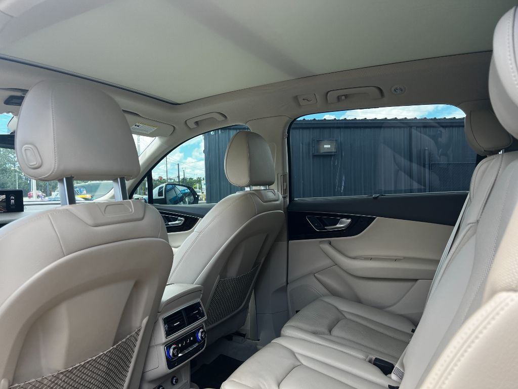 2018 Audi Q7 - $48,500