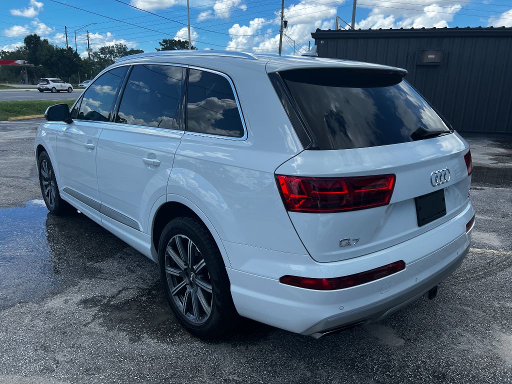 2018 Audi Q7 - $48,500