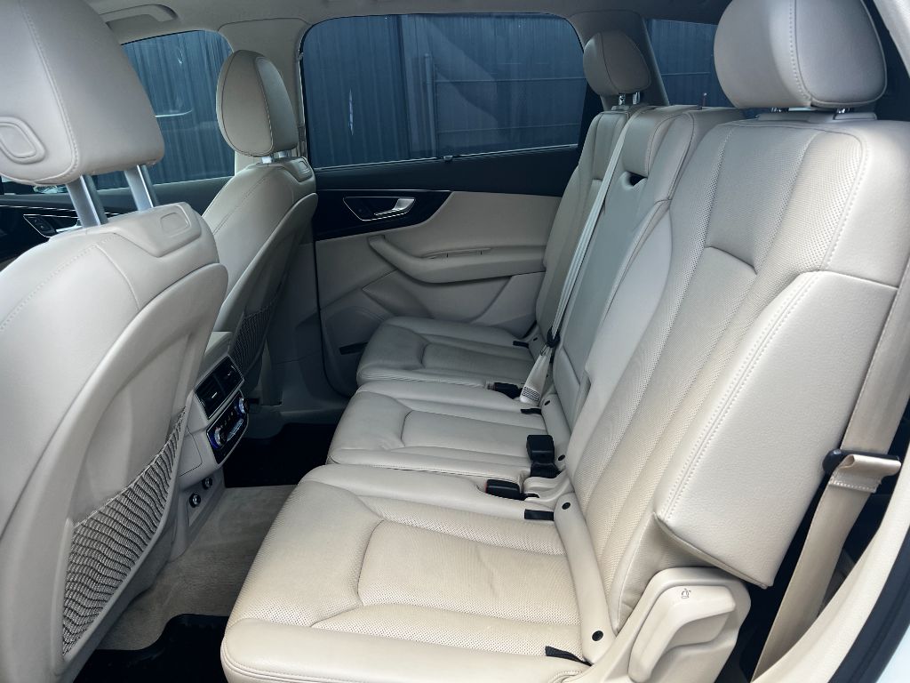 2018 Audi Q7 - $48,500
