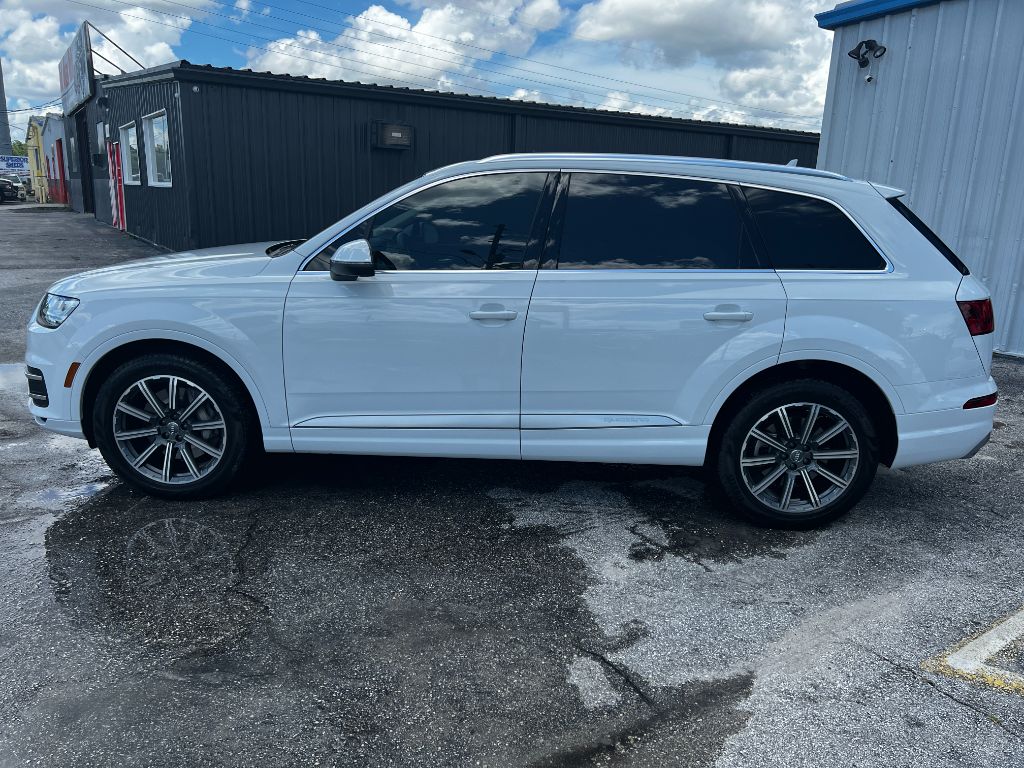 2018 Audi Q7 - $48,500