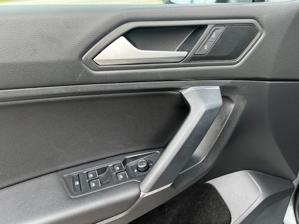 2020 Volkswagen Tiguan - $31,500