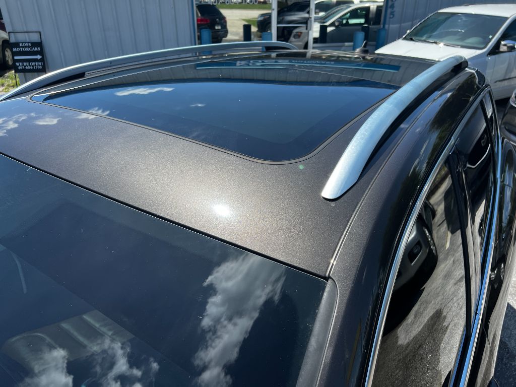 2015 Volkswagen Touareg - $22,995