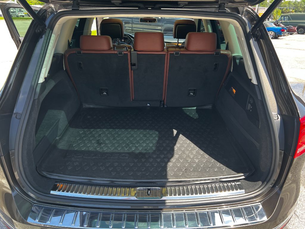 2015 Volkswagen Touareg - $22,995