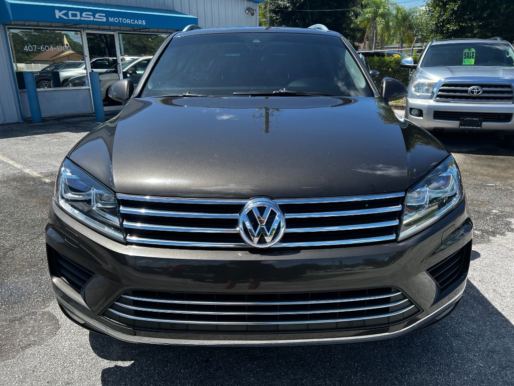 2015 Volkswagen Touareg - $22,995