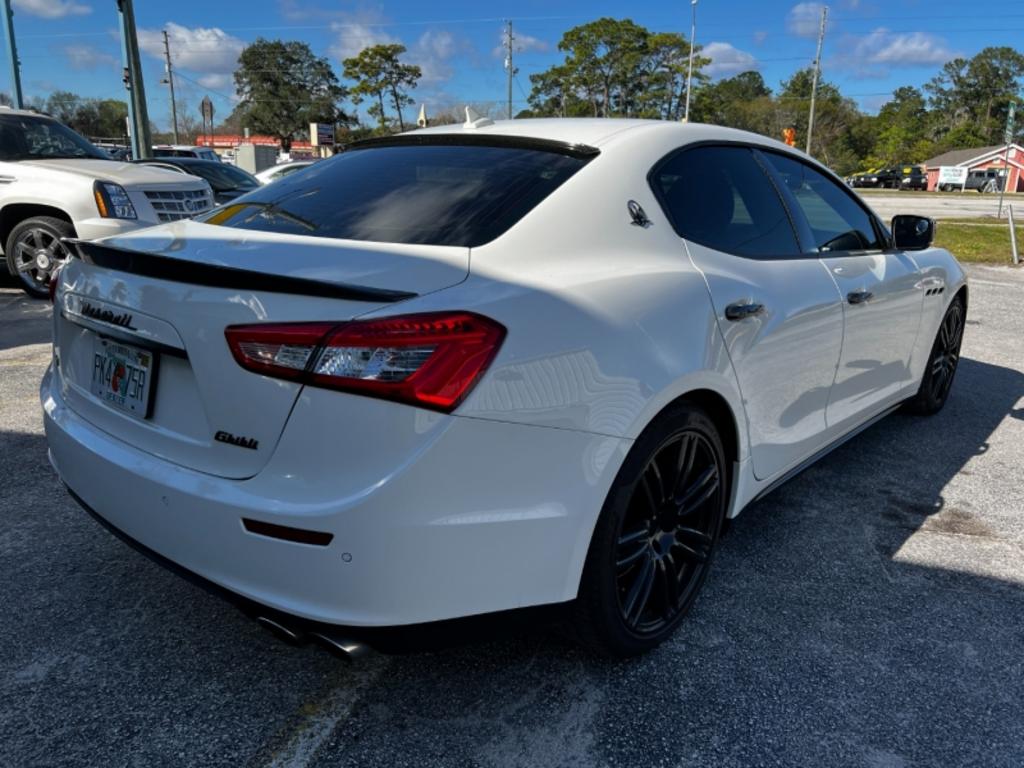 2015 Maserati Ghibli - $32,995