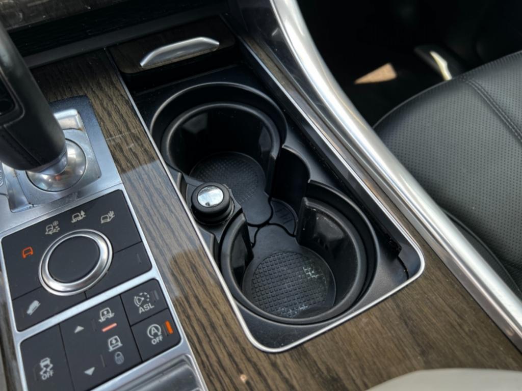 2016 LAND ROVER Range Rover Sport - $38,995