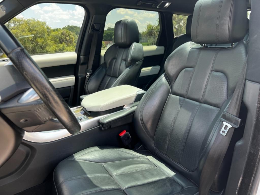 2016 LAND ROVER Range Rover Sport - $38,995