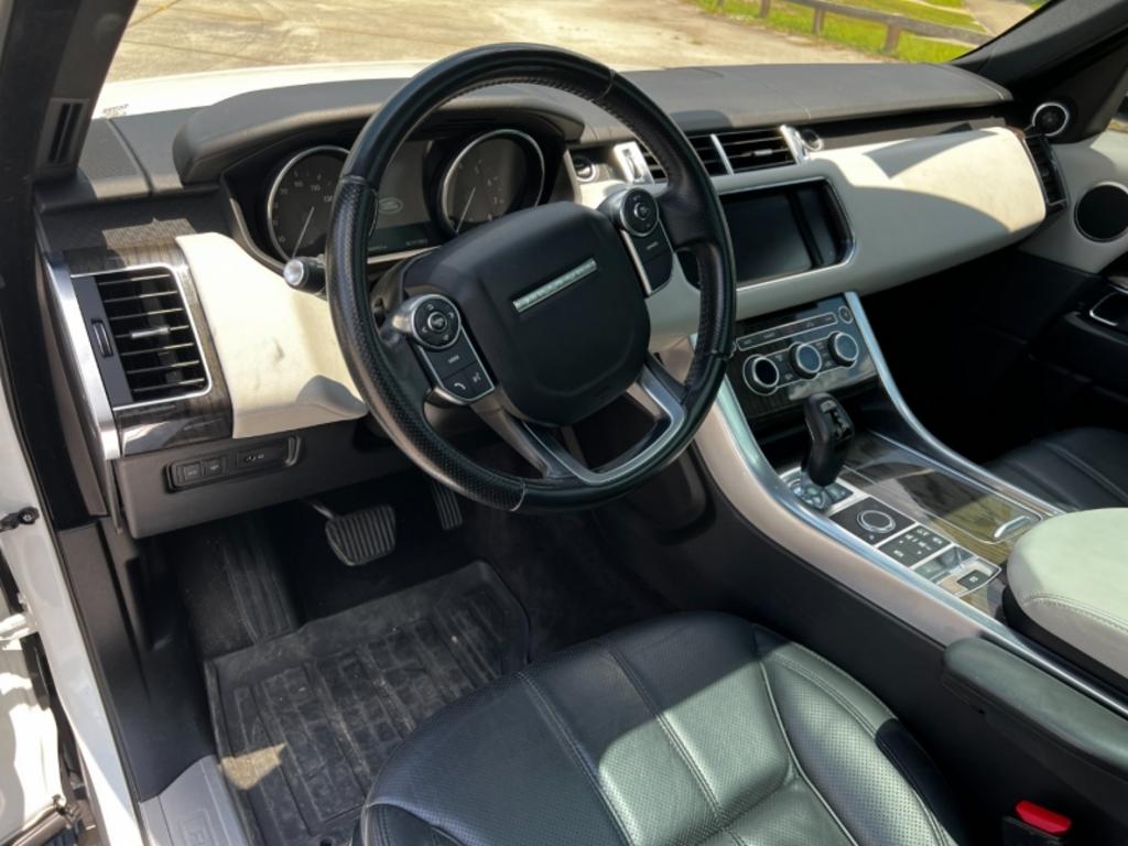 2016 LAND ROVER Range Rover Sport - $38,995
