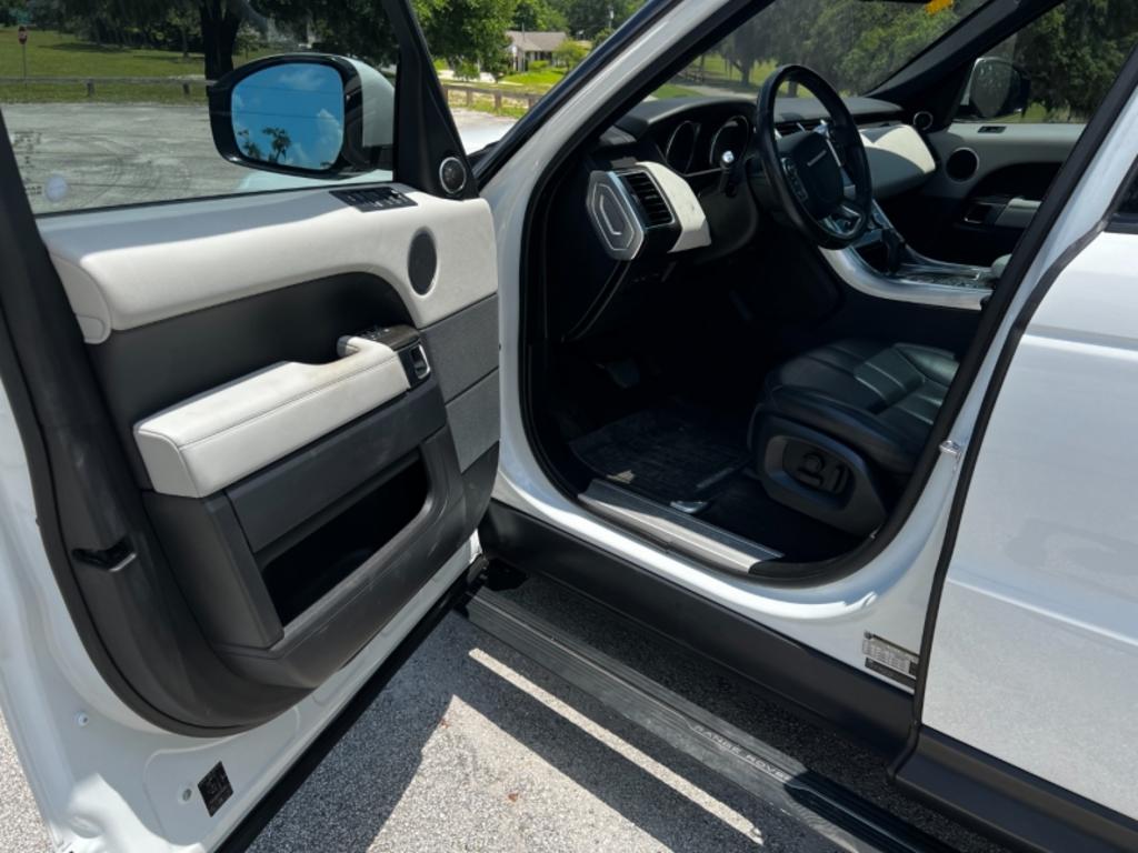 2016 LAND ROVER Range Rover Sport - $38,995