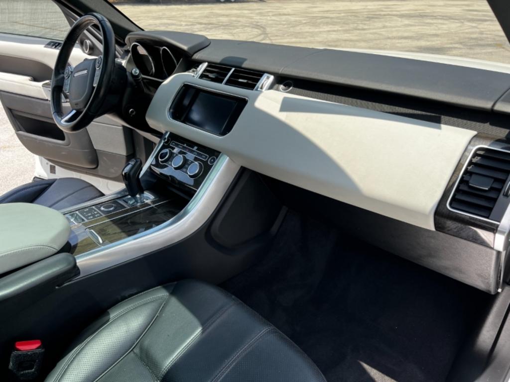 2016 LAND ROVER Range Rover Sport - $38,995