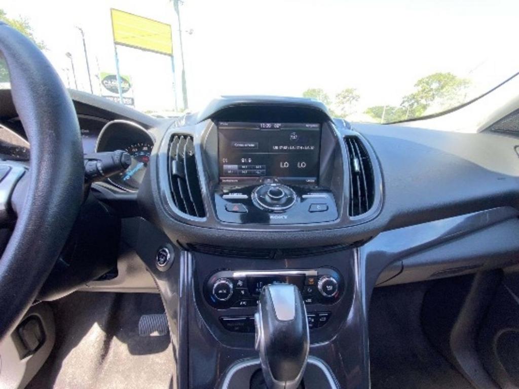 2014 Ford Escape - $15,995