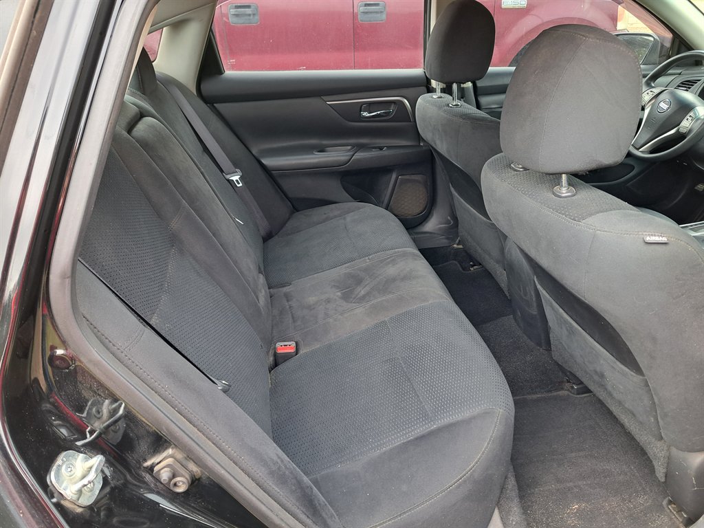 2015 Nissan Altima S photo