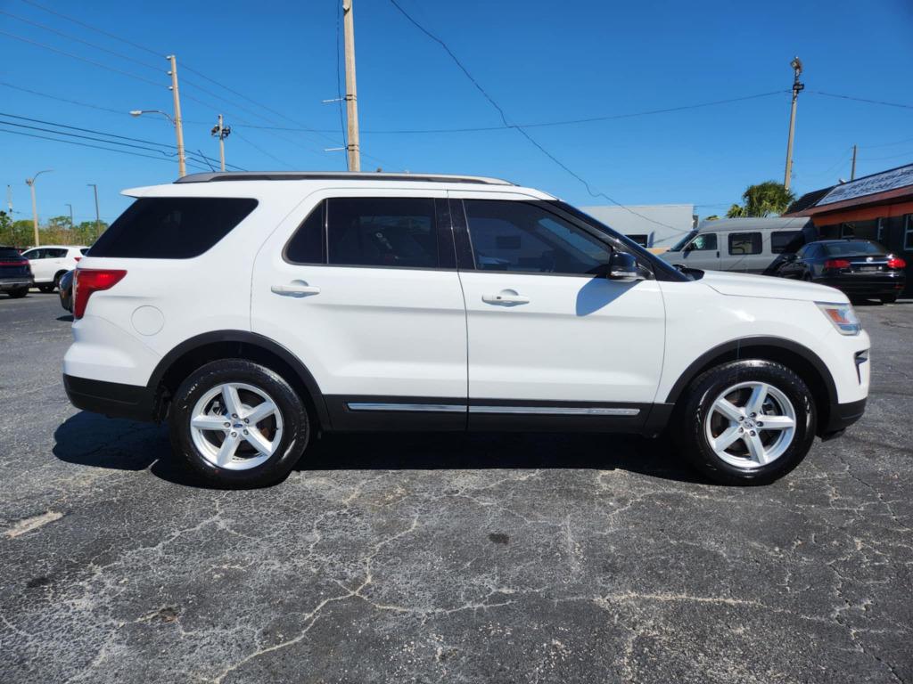 2018 Ford Explorer XLT photo