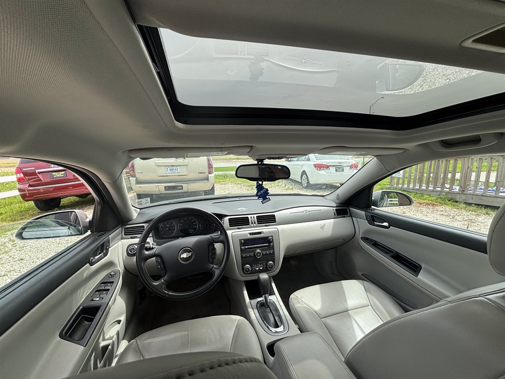 2008 Chevrolet Impala LT photo