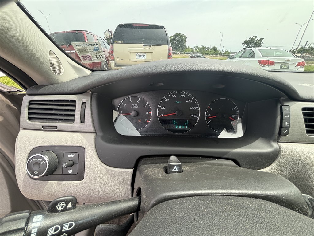 2008 Chevrolet Impala LT photo