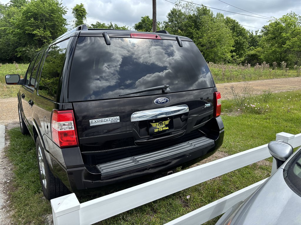 2013 Ford Expedition - $9,000